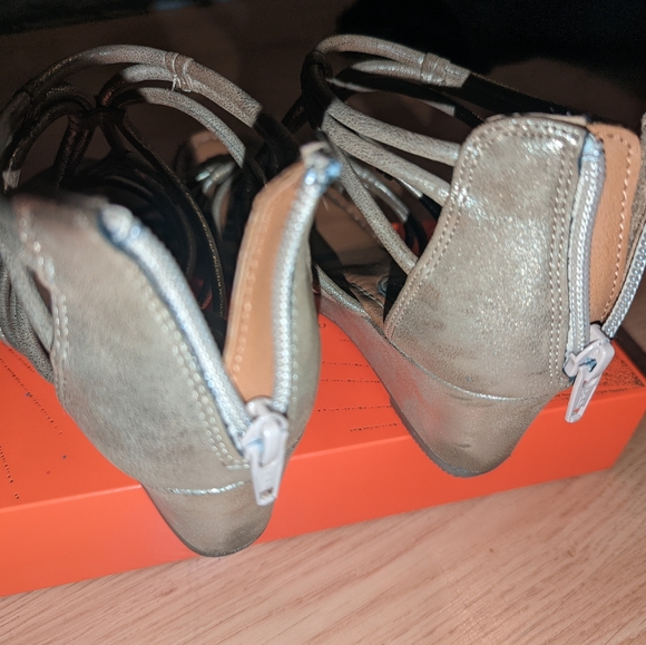 EuroSoft sandals in gold Sz 37 - Picture 3 of 5